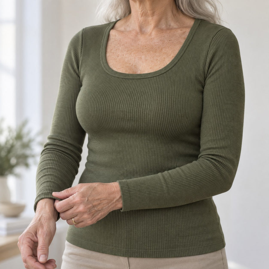 Susie’s Ribbed Long-Sleeve Built-in Bra Top detail